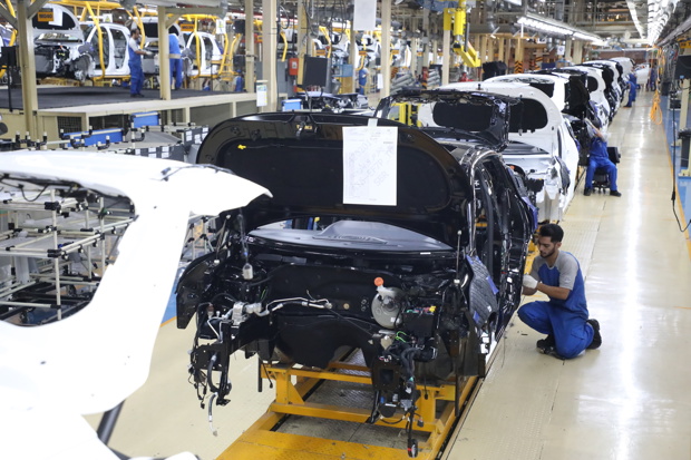 در دومین «کنفرانس پیشرفت‌های اخیر و روند آینده صنعت خودرو» مطرح شد: دور باطل قیمت‌گذاری خودرو و فاصله شاخص‌های رسمی با واقعیت هزینه تولید