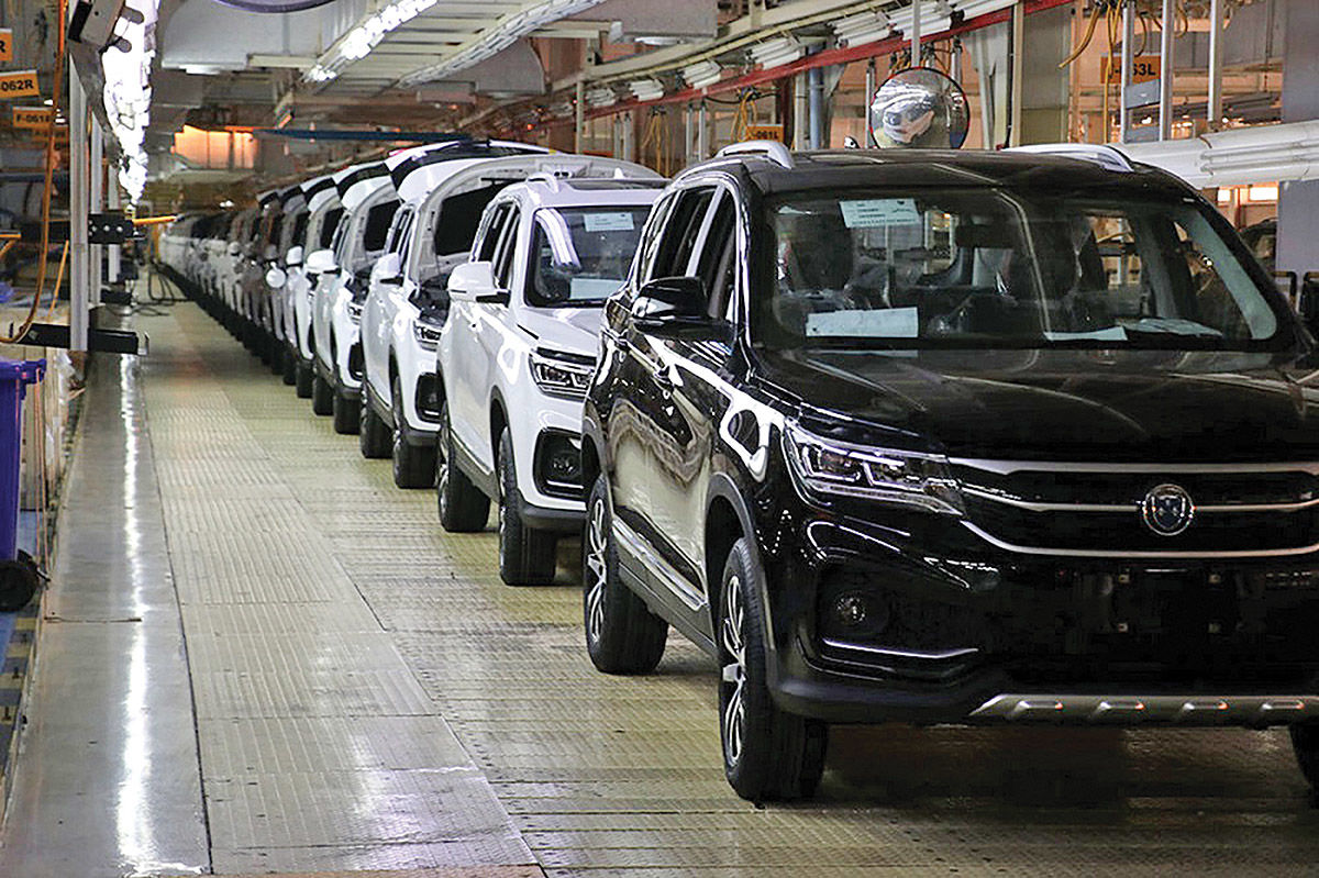 چرا خالی‌فروشی بار دیگر به بازار خودرو بازگشت؟  صف انتظار خودرو طولانی شد