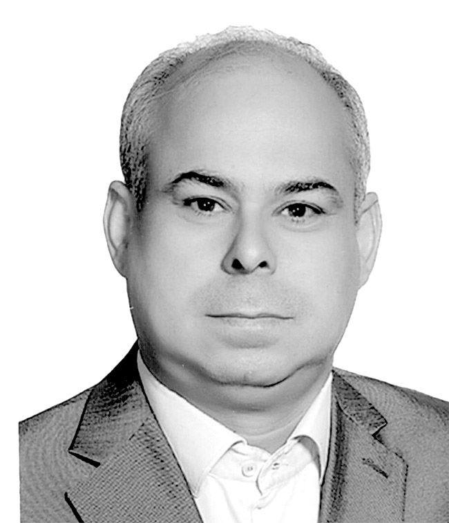 خوانشی در اندیشه اسنایدر و عجم‌اوغلو آزادی و دولت کارآمد