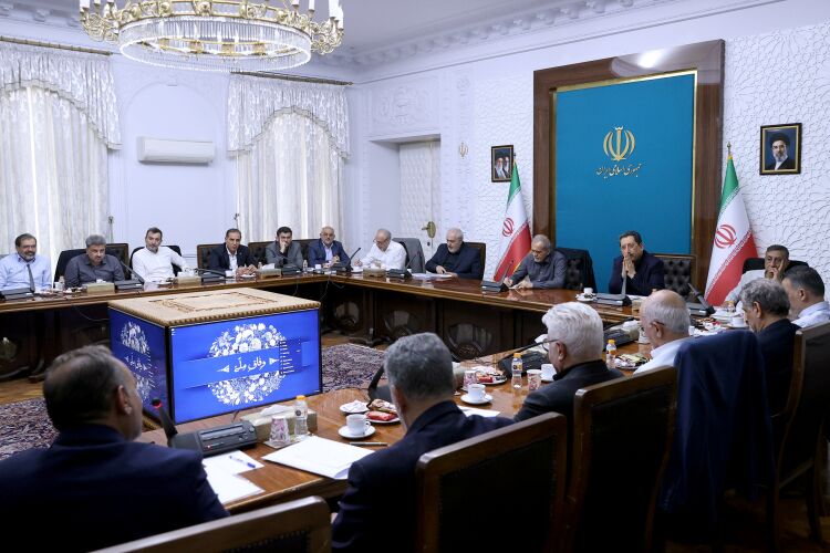 با دستور پزشکیان و در پی مطالبات صنعتگران؛ ۷ تصمیم عملیاتی برای تأمین برق صنایع و پایداری تولید مصوب شد