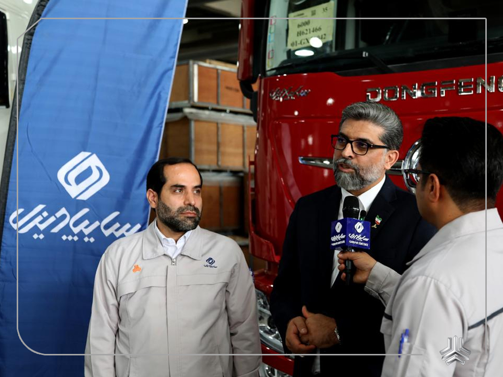 در بازدید رئیس سازمان گسترش و نوسازی صنایع ایران از سایپادیزل عنوان شد: حمایت از سایپادیزل برای استمرار تولید و حفظ اشتغال در دستور کار ایدرو/ هدف‌گذاری برای کسب رتبه دوم بازار خودروهای تجاری