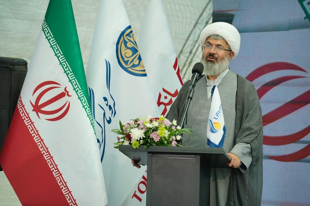 امام جمعه کاشمر : ظرفیت توسعه نیروگاه‌های خورشیدی در منطقه باید فعال شود